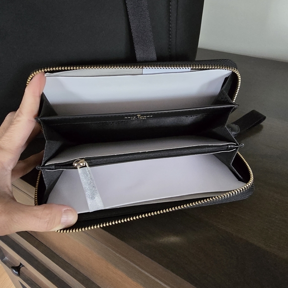 Kate Spade Chelsea Tote and Wallet - Picture 5 of 6